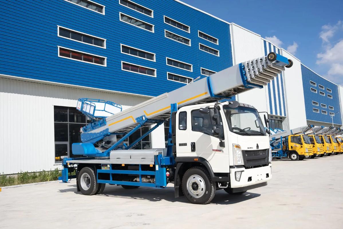 遂川县出租云梯车高空作业车 建筑垃圾搬运